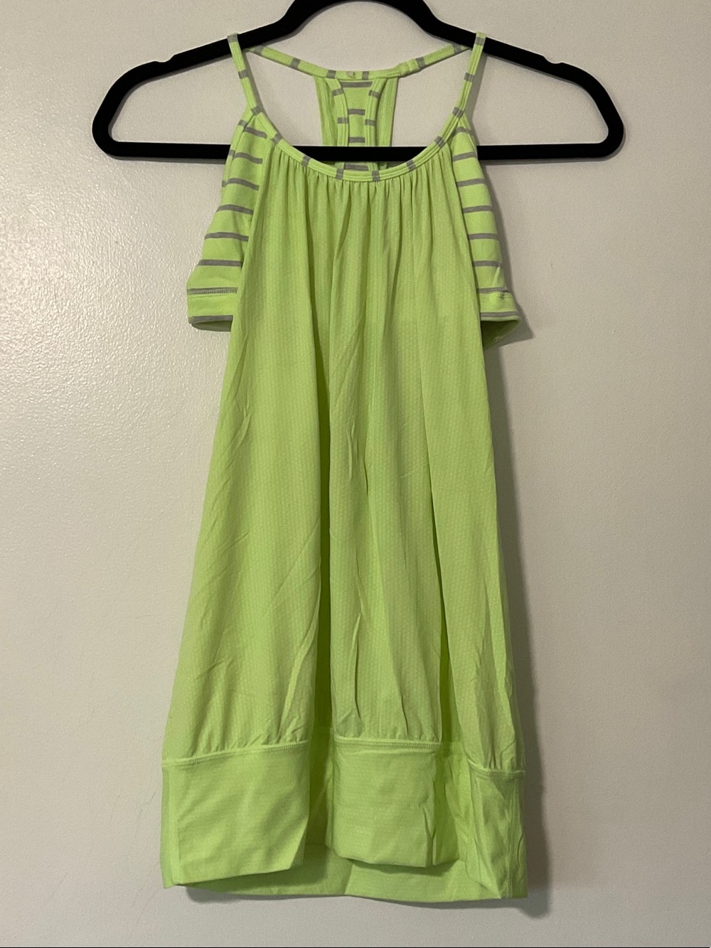 Lululemon tank top